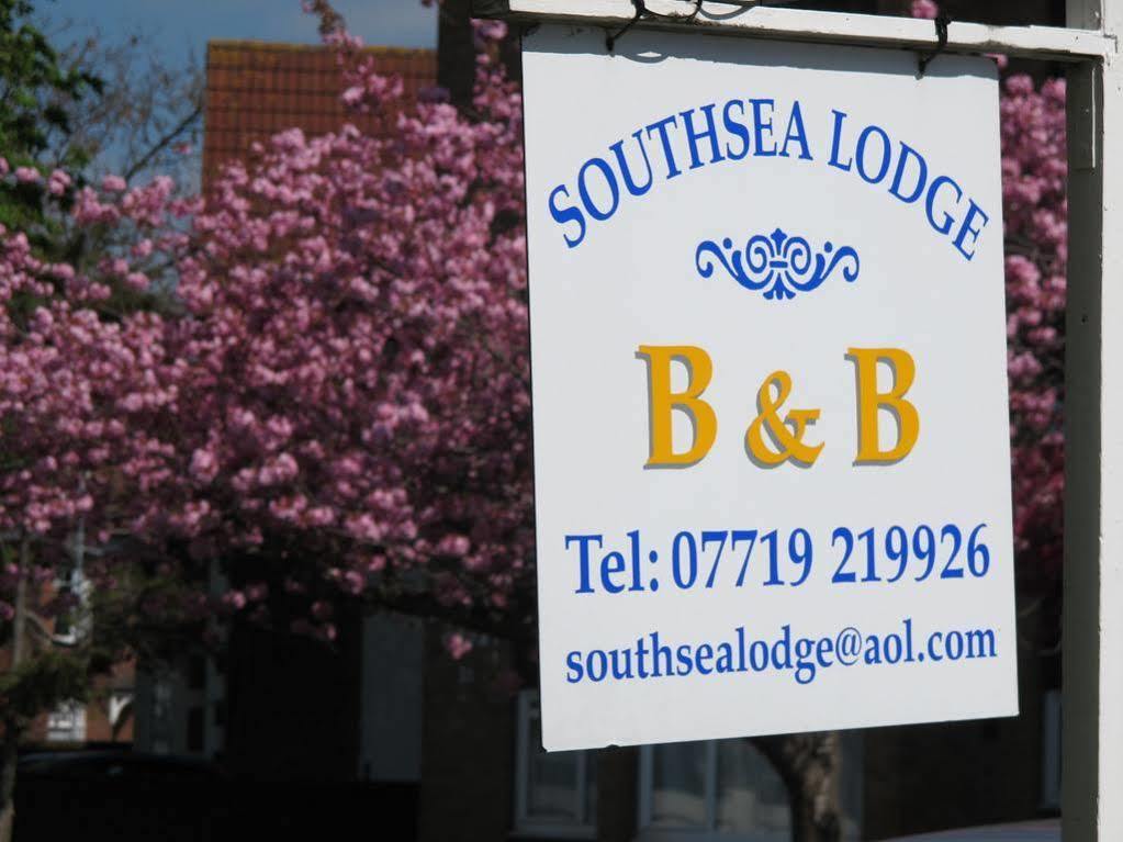 Premier Inn Southsea Portsmouth Bagian luar foto